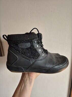 Keen Women's Waterproof Insulated Boots Size 9 Black